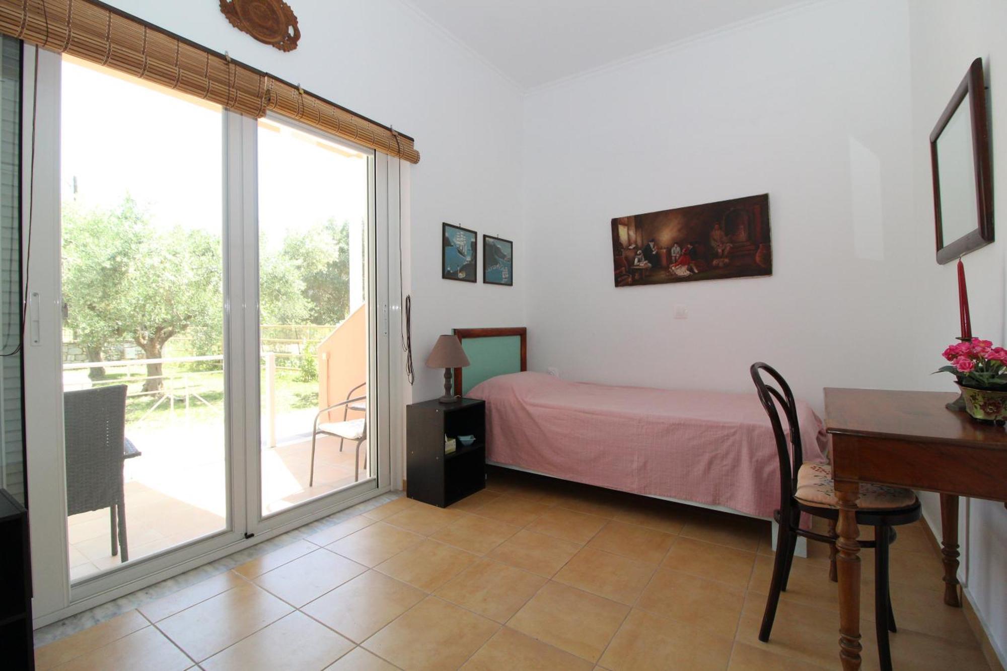 Laconian Collection Mavrovouni Beach House Гитион Экстерьер фото